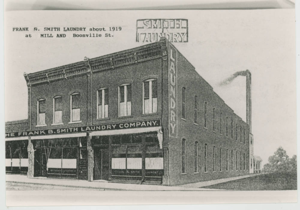 greyscale photo 1919 of Frank Smith Laundry